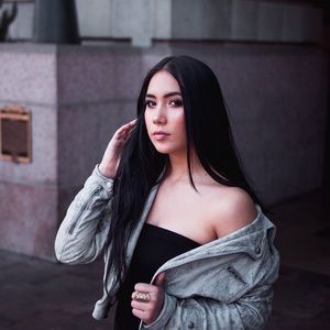 Meet your Posher, Vanessa